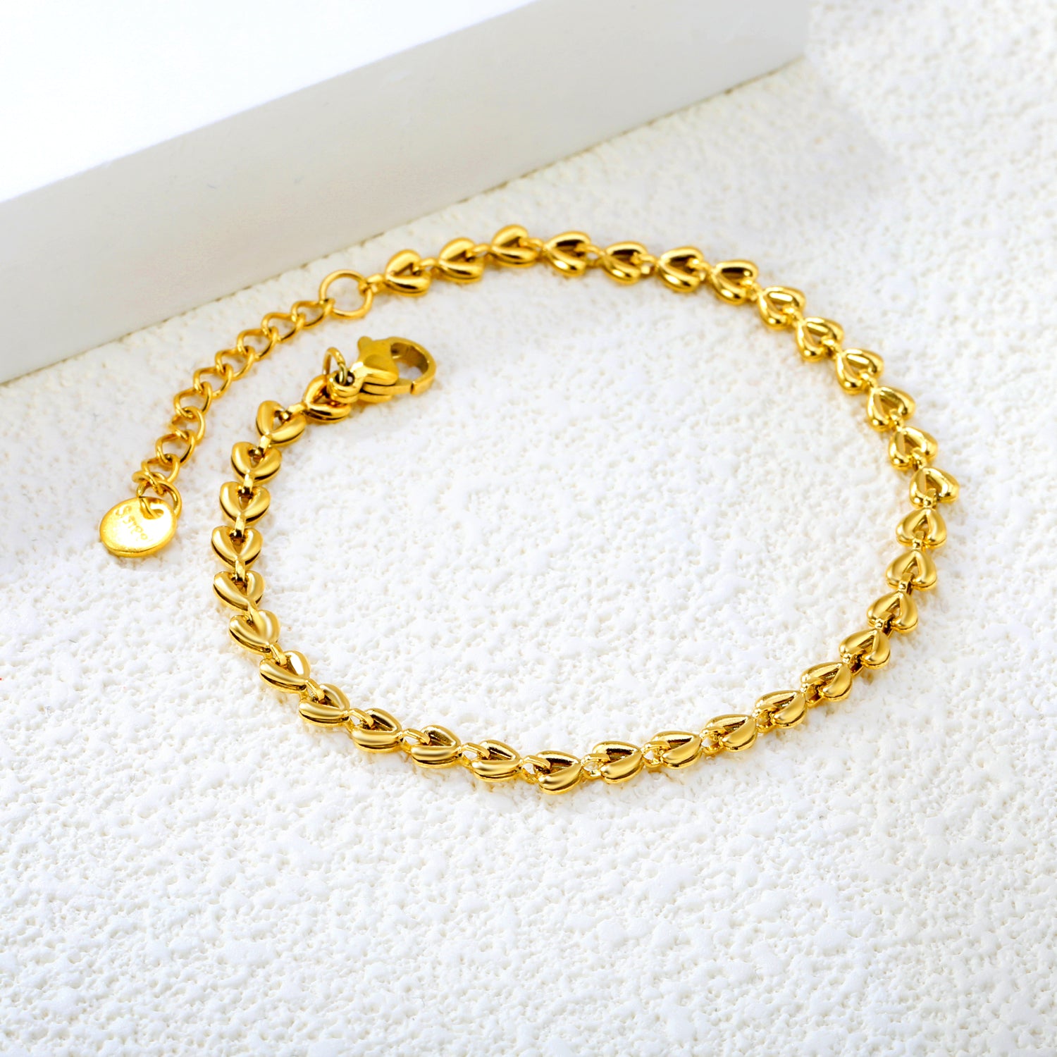 Bracelet love dorée