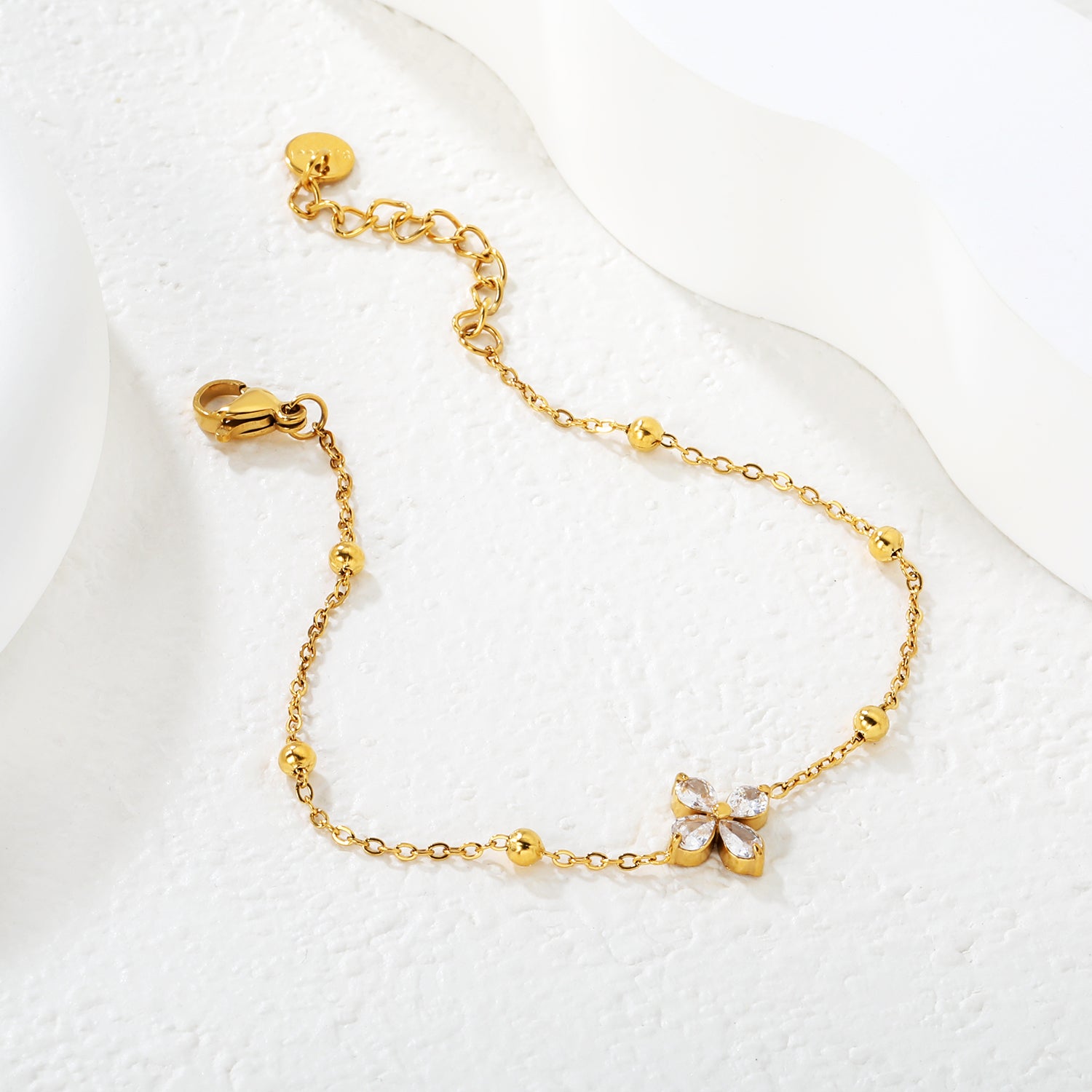 Bracelet fleurie dorée