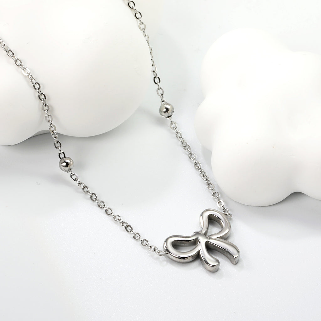 Collier boucle argenté