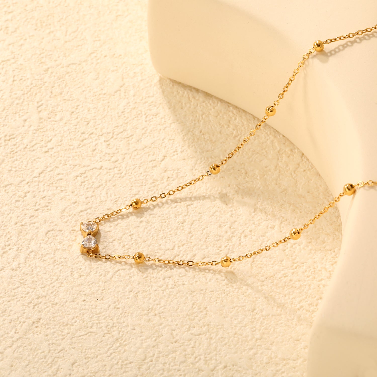 Collier nœud dorée