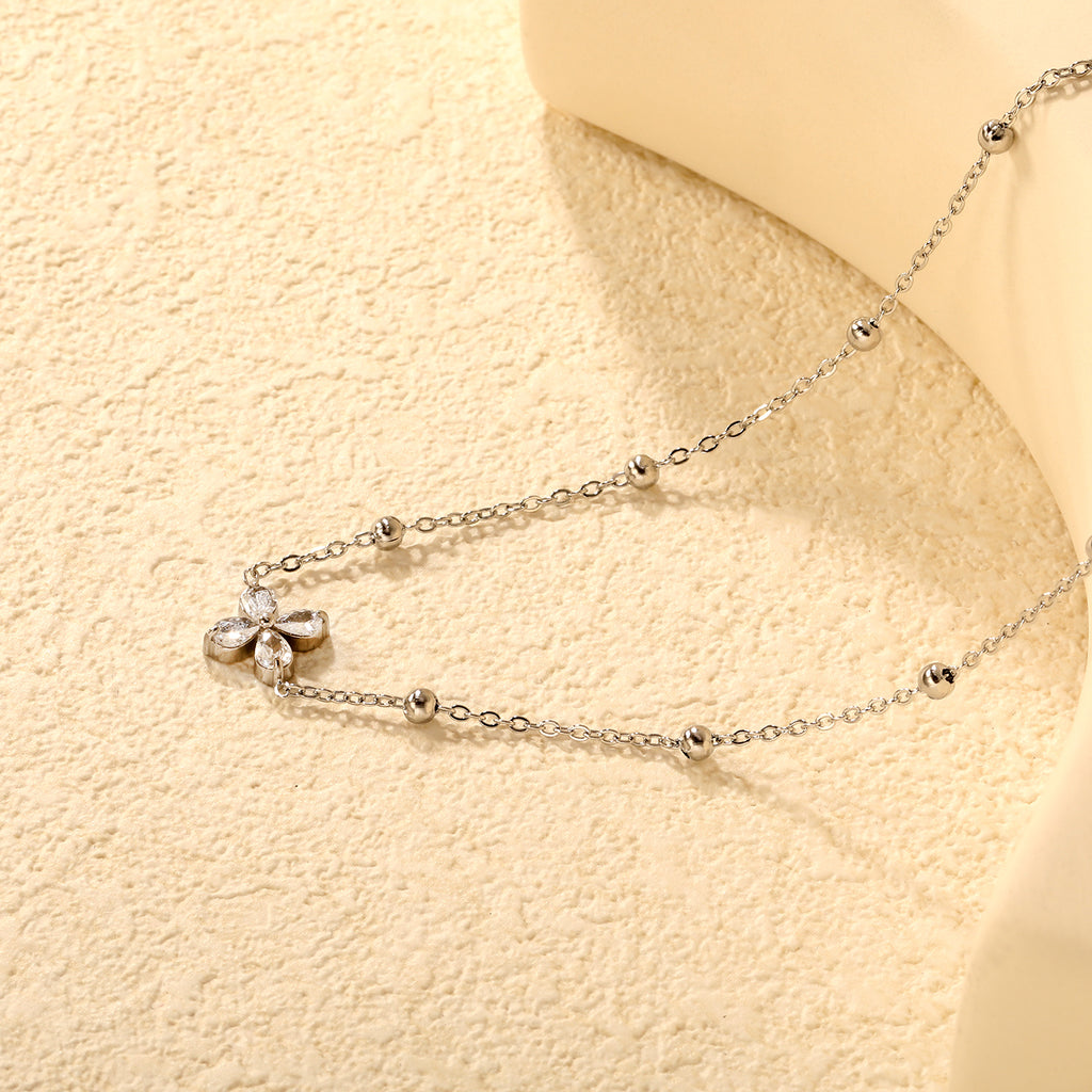 Collier fleur argenté