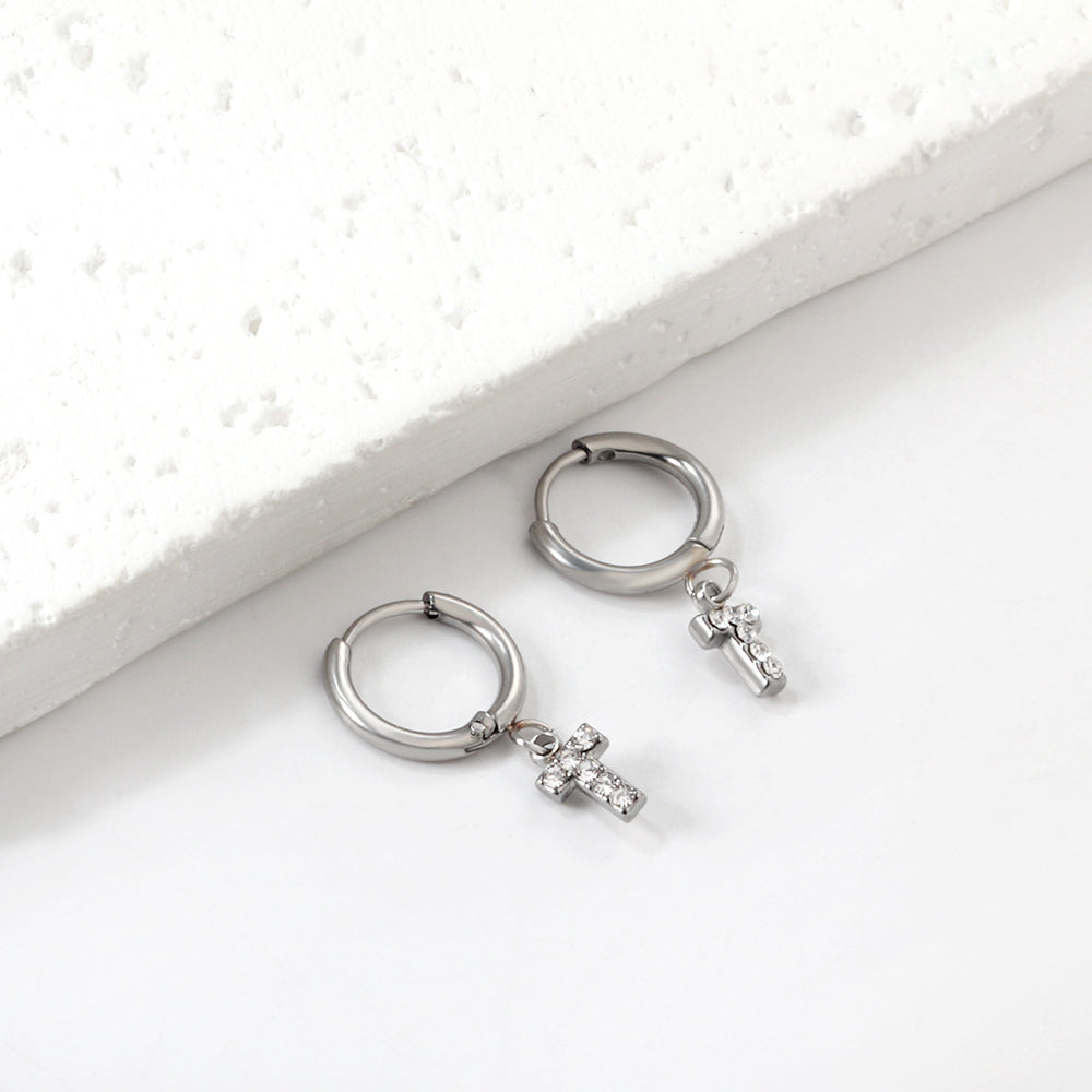 Boucles d'oreilles croix argenté