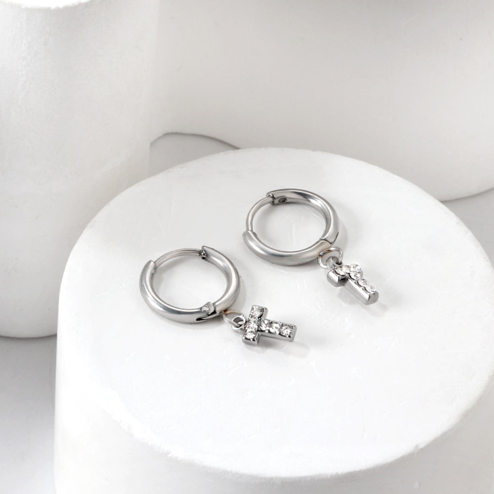 Boucles d'oreilles croix argenté