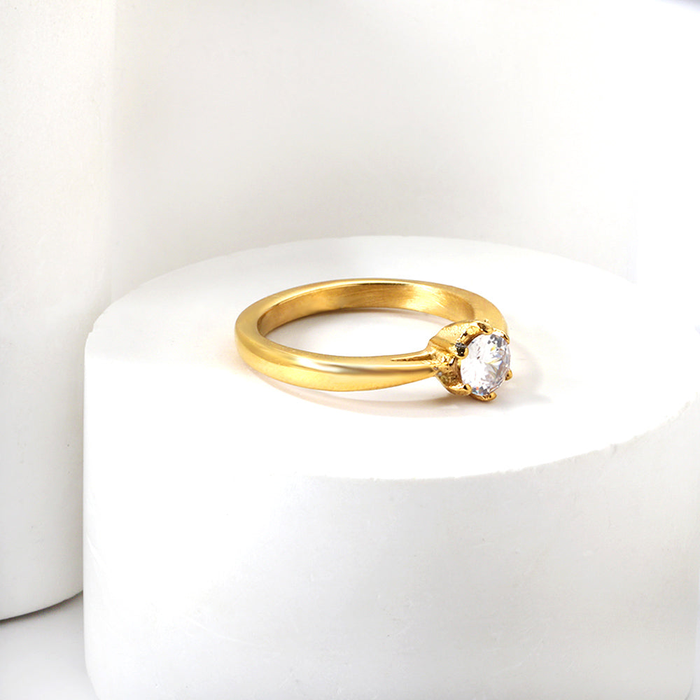 Bague brillante dorée