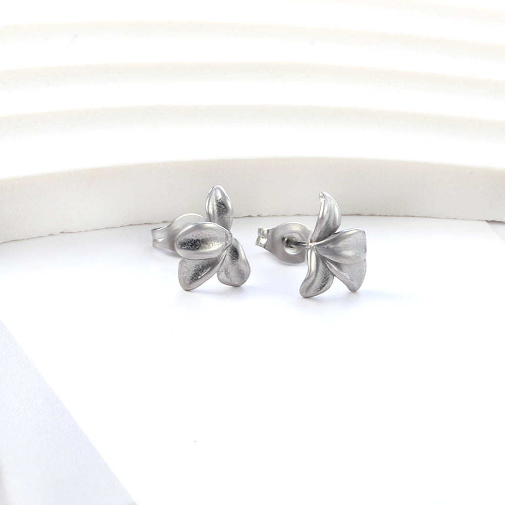 Boucles d'oreilles pétales argenté