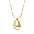 Collier oval dorée