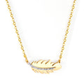 Collier plume dorée