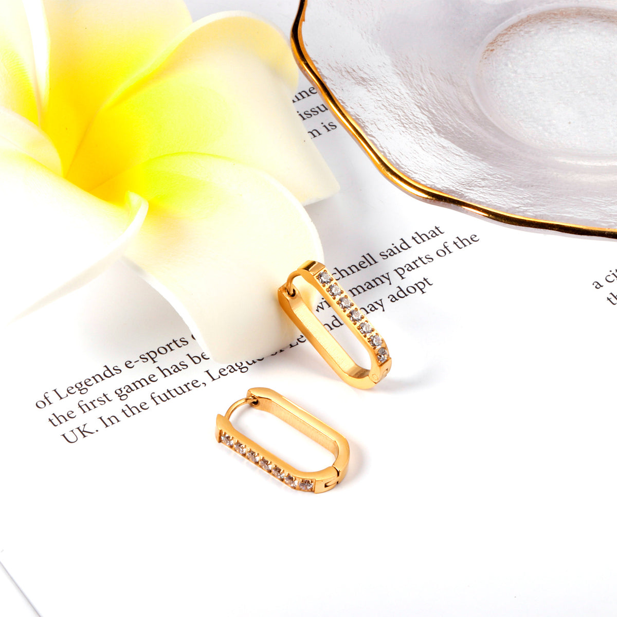 Boucles d'oreilles long diamonds dorée